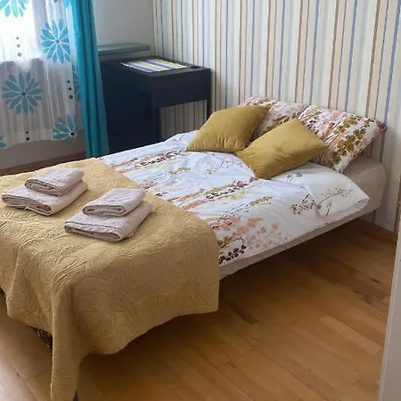 Bed and Breakfast Do Wynajecia - Podwislocze 24 *